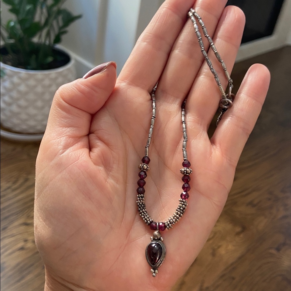 925 Sterling Silver Elegant Purple Beaded Necklace